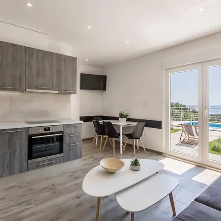 Apartman Ancora 2 *